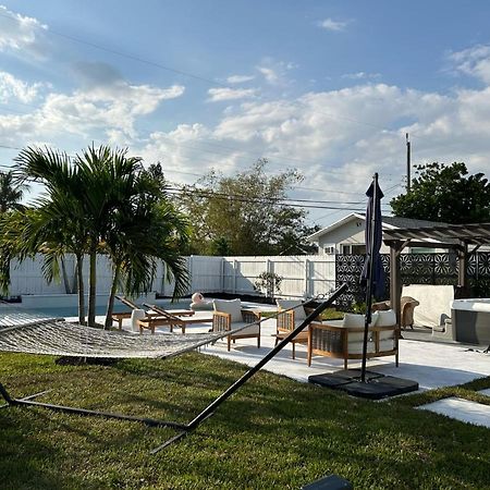 Jungle Cottage With Luxury Pool, Hot Tub And More! Lake Worth Beach Kültér fotó