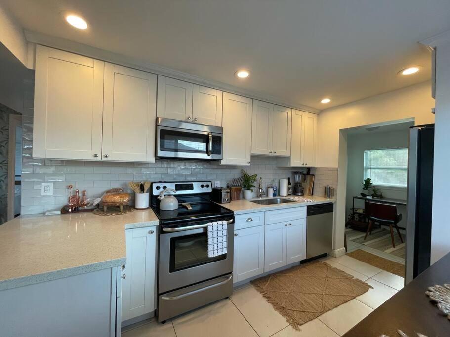 Jungle Cottage With Luxury Pool, Hot Tub And More! Lake Worth Beach Kültér fotó