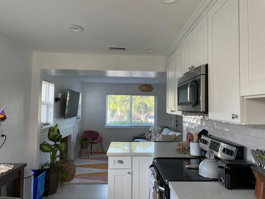 Jungle Cottage With Luxury Pool, Hot Tub And More! Lake Worth Beach Kültér fotó