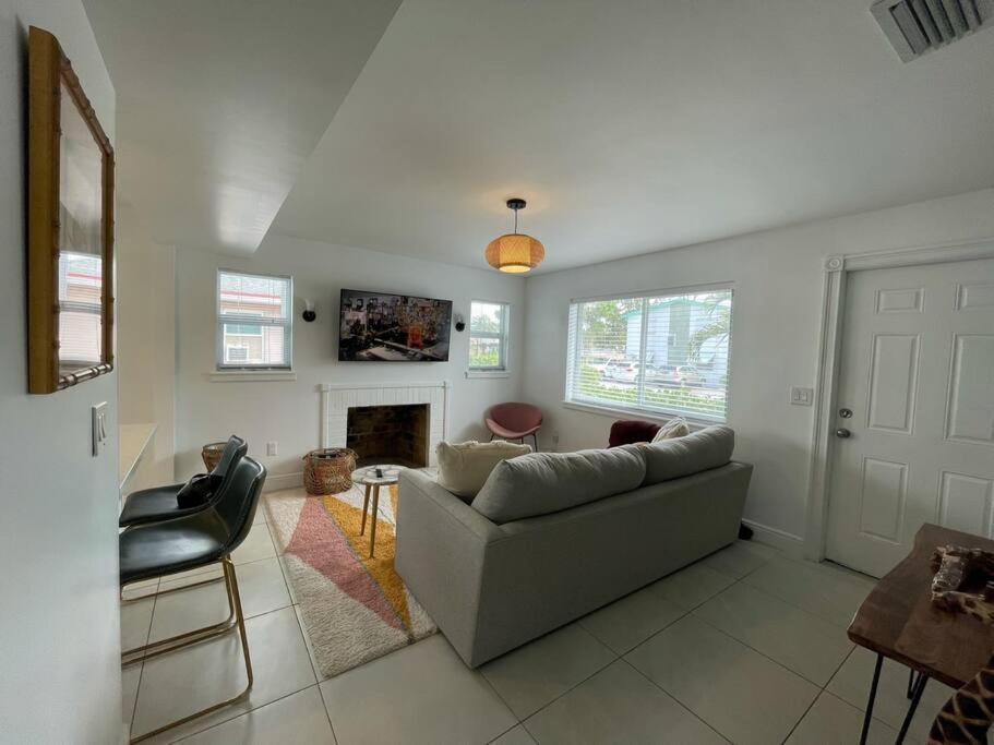 Jungle Cottage With Luxury Pool, Hot Tub And More! Lake Worth Beach Kültér fotó