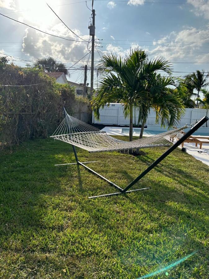 Jungle Cottage With Luxury Pool, Hot Tub And More! Lake Worth Beach Kültér fotó