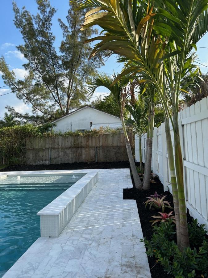 Jungle Cottage With Luxury Pool, Hot Tub And More! Lake Worth Beach Kültér fotó